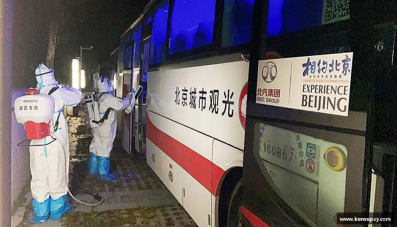 汗水浇灌梦想，坚持成就辉煌